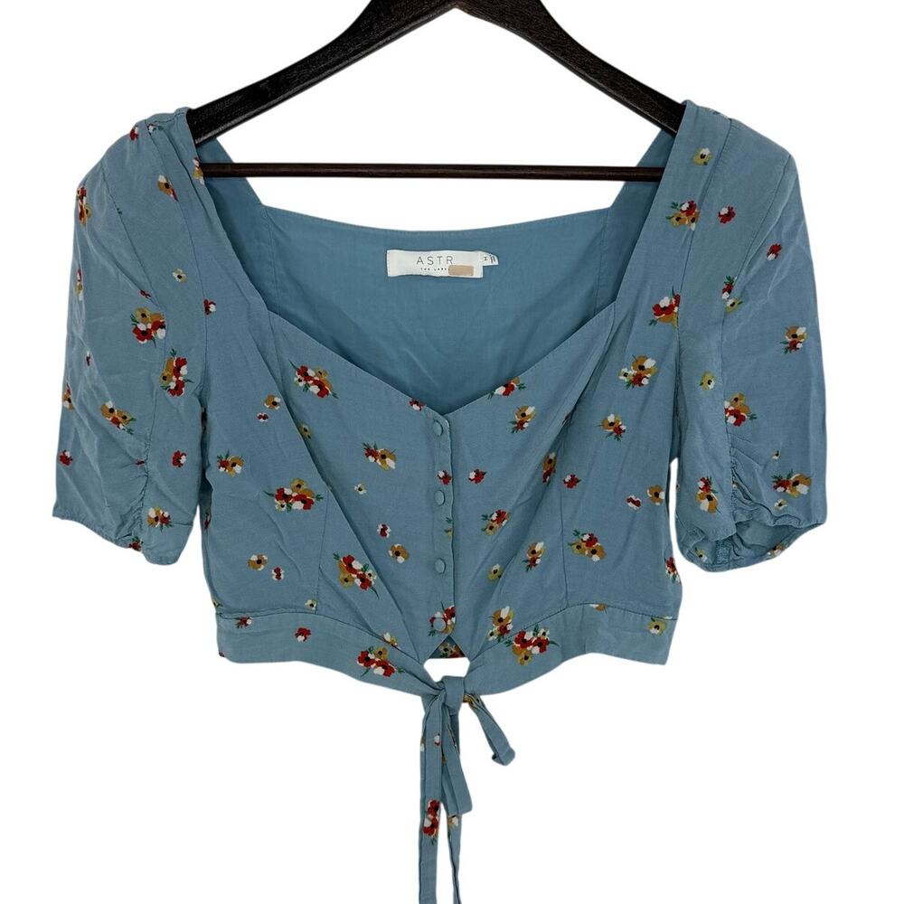 ASTR The Label Blue Floral Crop Top M